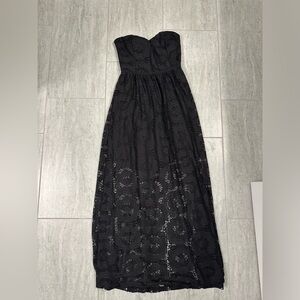 Black strapless and back cutout lace dress